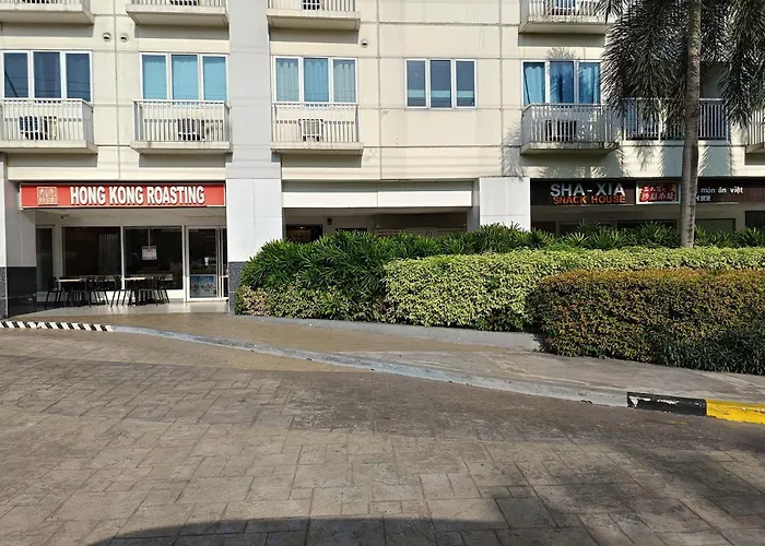 Sea Residences Moa -pauljade Place